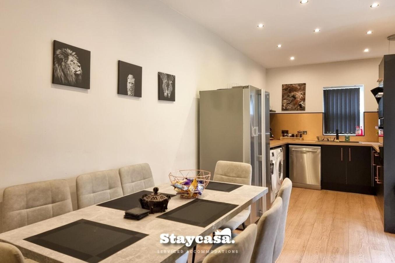 Casa de férias Clarence Co-living - Private Self-cater *